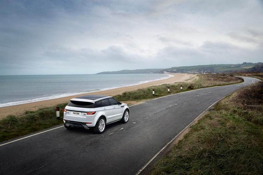  Land Rover Range Rover Evoque HSE Dynamic 2015 года  (фото 8 из 22)
